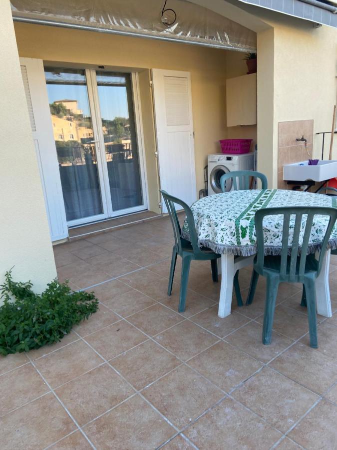 ואלאוריס Tres Bel Appartement Entier Proche De La Mer 2 Chambres 1 Salon מראה חיצוני תמונה