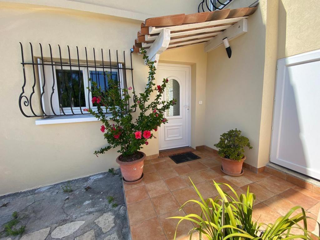 ואלאוריס Tres Bel Appartement Entier Proche De La Mer 2 Chambres 1 Salon מראה חיצוני תמונה